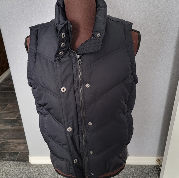 EUC! Gap Puffer Vest - S - Picture 2 of 4